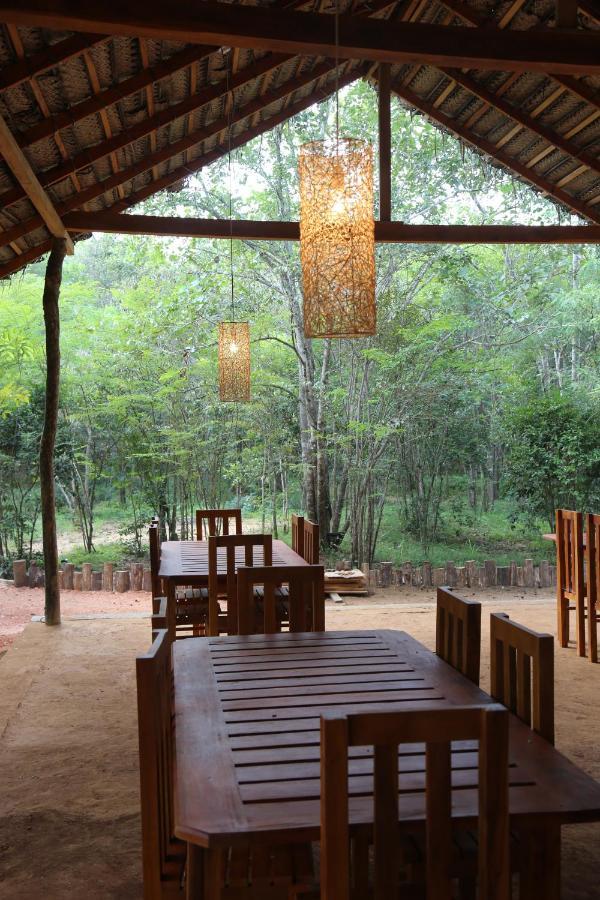 Sky Forest Habarana Luaran gambar