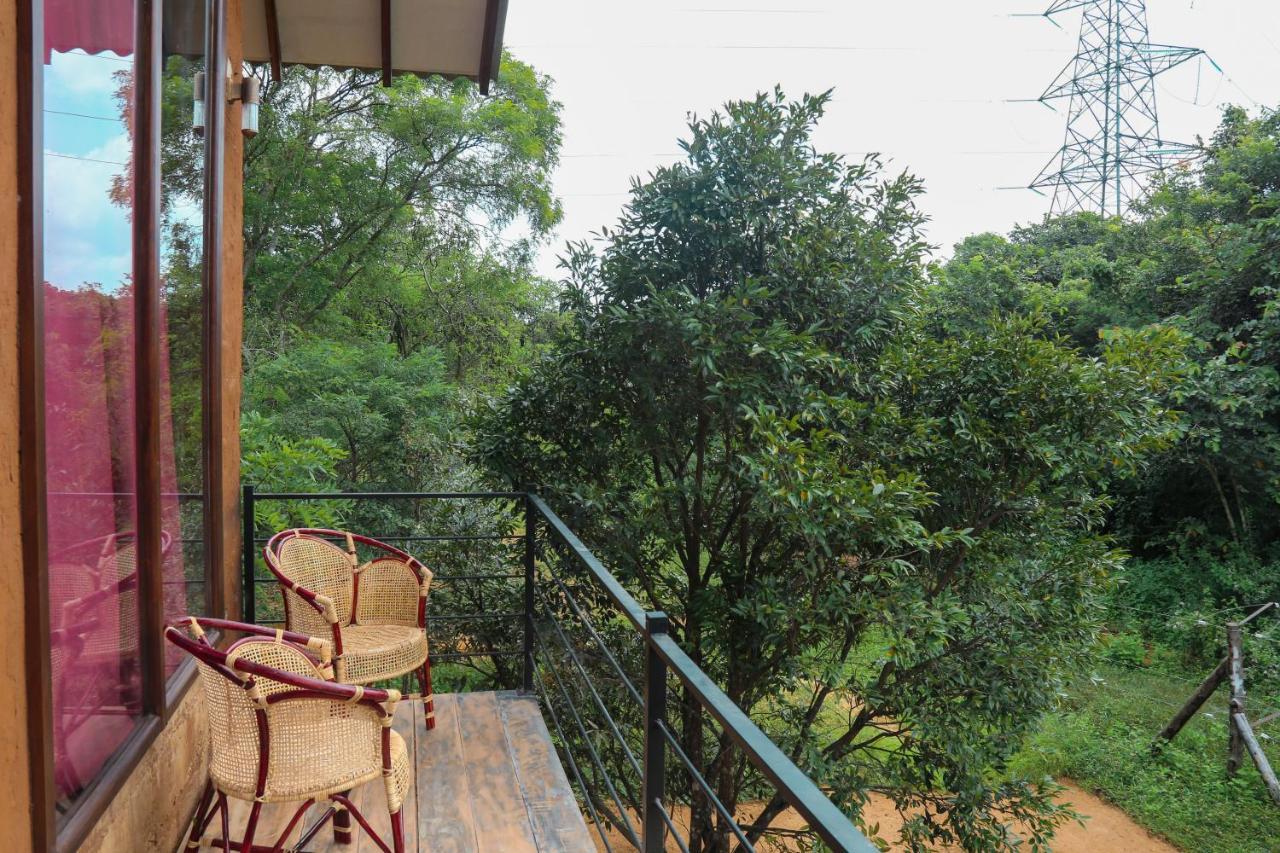 Sky Forest Habarana Luaran gambar